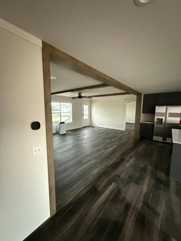 Tidy Up work — manufactured home in Texas